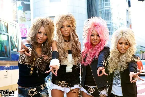 일본을 사랑하고 여행해야 할 100가지 이유 Japanese-Gyaru-Black-Diamond