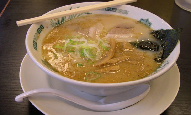 Tigela de tonkotsu ramen