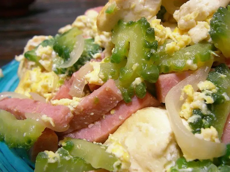 Goya Chanpuru - Un plat amer d'Okinawa