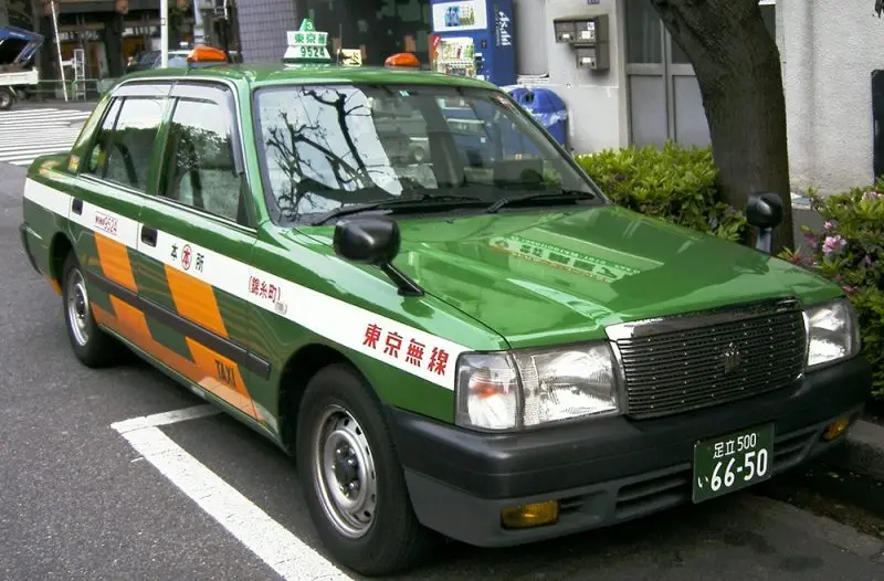 How to Take a Taxi in Japan