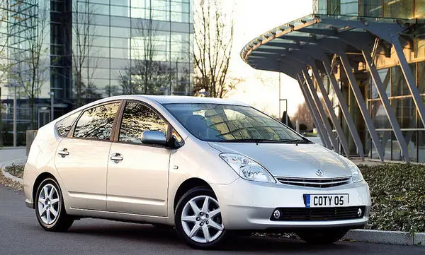 Toyota Prius de segunda geração, 2004
