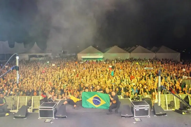 5 motivos para você se tornar fã da banda FLOW