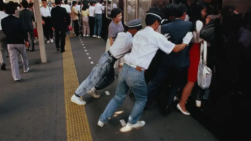 Oshiya in Japan - Kuriositäten über Züge