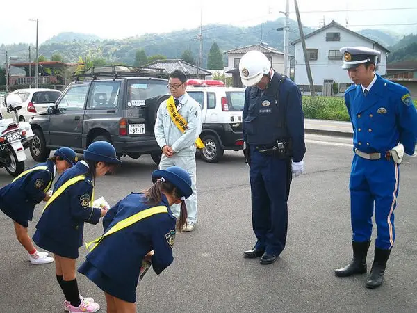 Sumimasen과 Gomenasai의 차이점