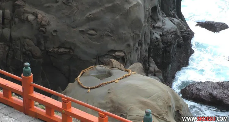 Santuário Udo Jingu em Miyazaki pedrasudo