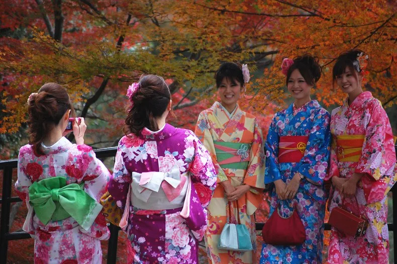 Mulheres Japonesas - Respeitadas ou Menosprezadas? Mulheres Japonesas - Respeitadas ou Menosprezadas?