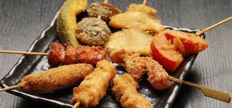 Kushikatsu – Carne no espeto