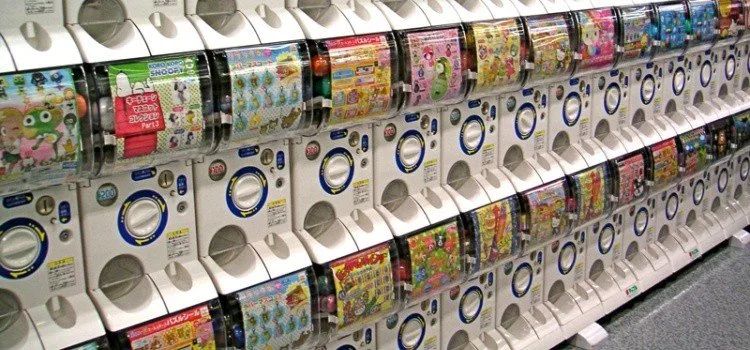 Gashapon: A Magia das Máquinas de Cápsulas no Japão