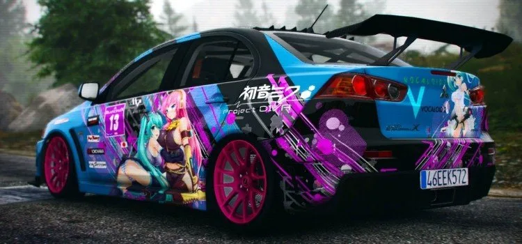 Subculturas japonesas e geração Shinjinrui Carro itasha decorado com personagens de anime no Japão