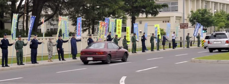Posso dirigir no Japão com permissão internacional ou CNH?