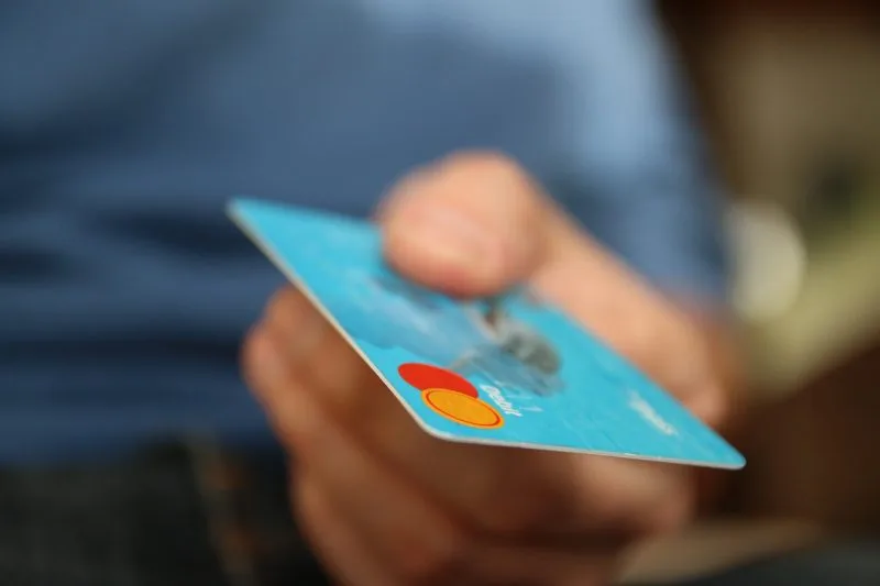 Cuidado com dados do cartão Cartão usado como alerta para cuidado com dados financeiros