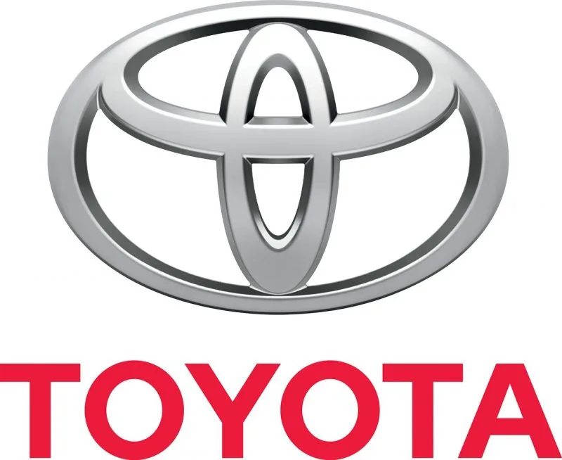 Logo da Toyota em carro japonês