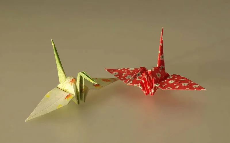 Tsuru - Grou de Origame japonês Tsuru - Histórias e Lendas do Folclore