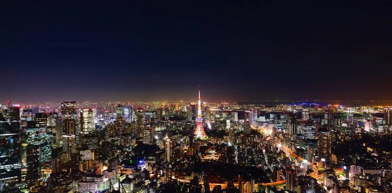 Vista noturna de Tokyo Vista noturna de Tokyo usada como alternativa econômica a mirantes pagos