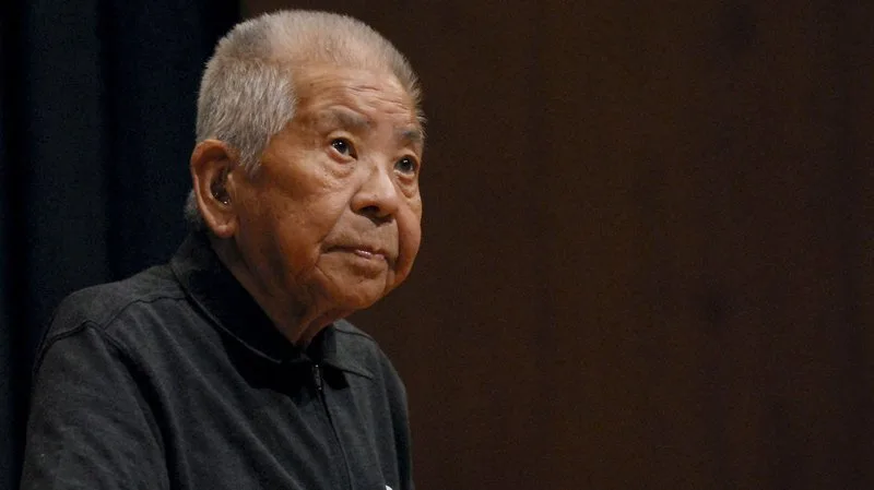 Tsutomu Yamaguchi - Sobrevivente de Hiroshima e Nagasaki Tsutomu Yamaguchi - Sobrevivente de Hiroshima e Nagasaki