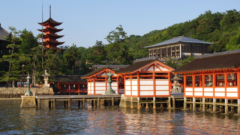 Fünfstockige Pagode auf Miyajima, der Insel Itsukushima