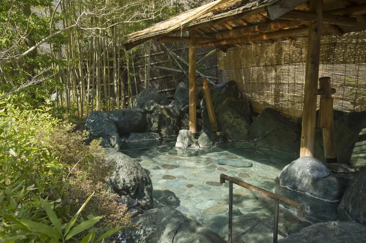 7 onsen para visitar no Japão O atributo alt desta imagem está vazio. O nome do arquivo é 95378129-1ECE-41EB-BD27-7B8A4EFA1008.webp
