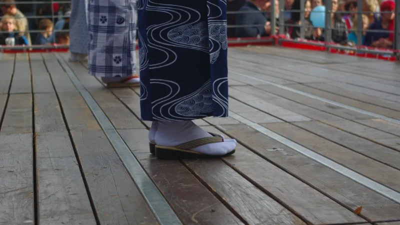 Zori - Sandálias Havaianas ou Japonesa?