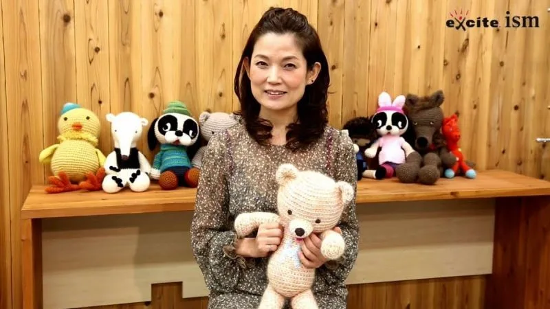 Obra de Tomoko Takamori relacionada a amigurumi