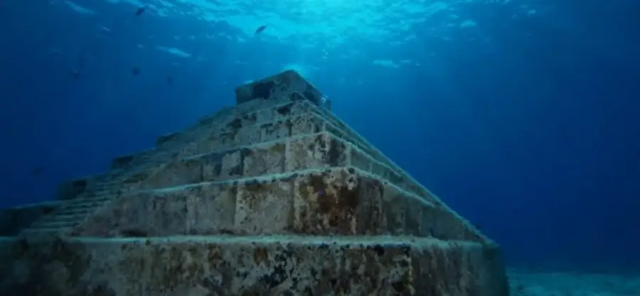 Ruines de Yonaguni : La cité perdue