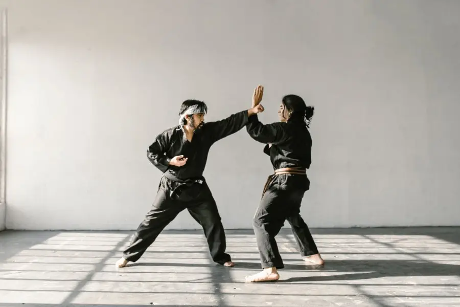 men practicing taekwondo