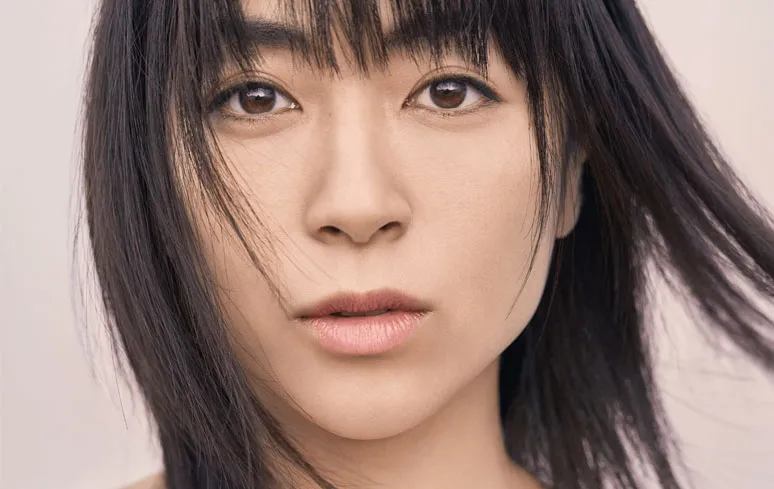 Hikaru Utada Hikaru Utada นักร้องของเพลง First Love