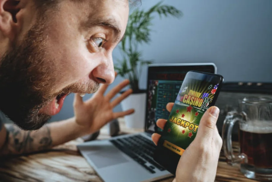 Casinos online vs casinos físicos: por que muita gente prefere o online