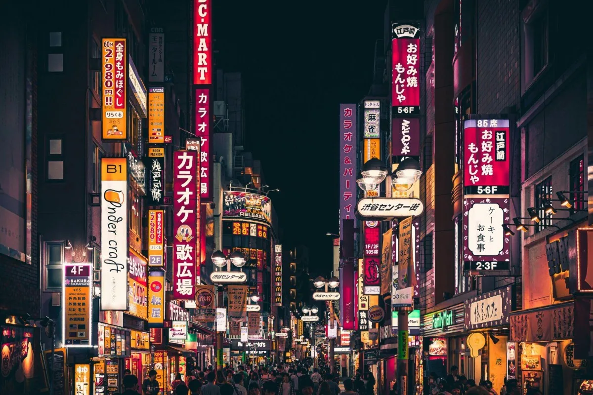 Casinos et hospitalité japonaise : comment l'omotenashi inspire le haut de gamme